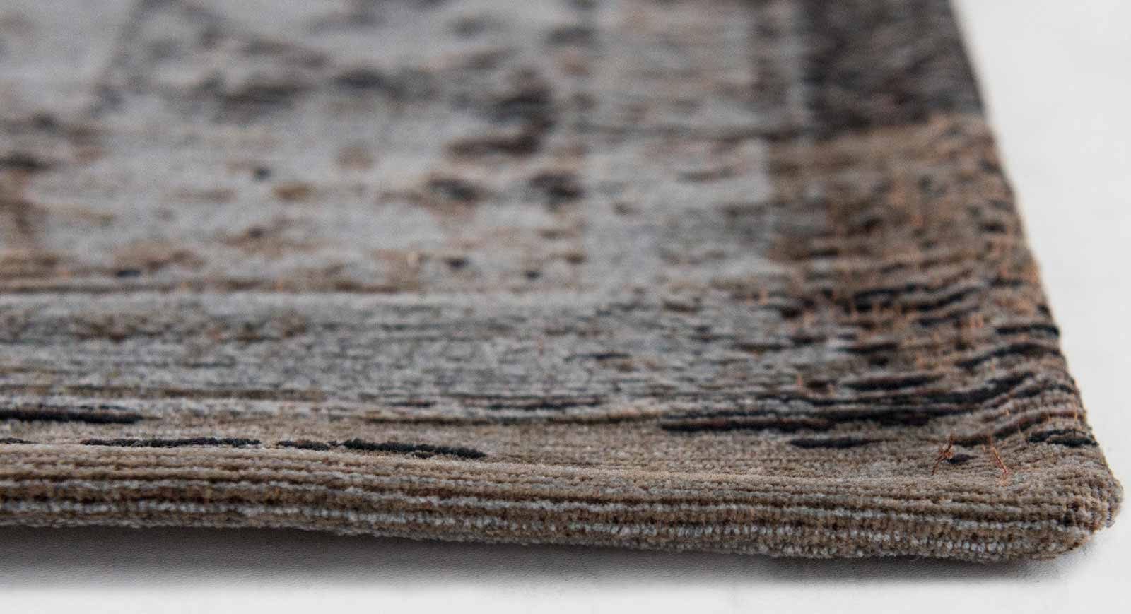 rugs Louis De Poortere LX8257 Fading World Medaillon Grey Ebony side