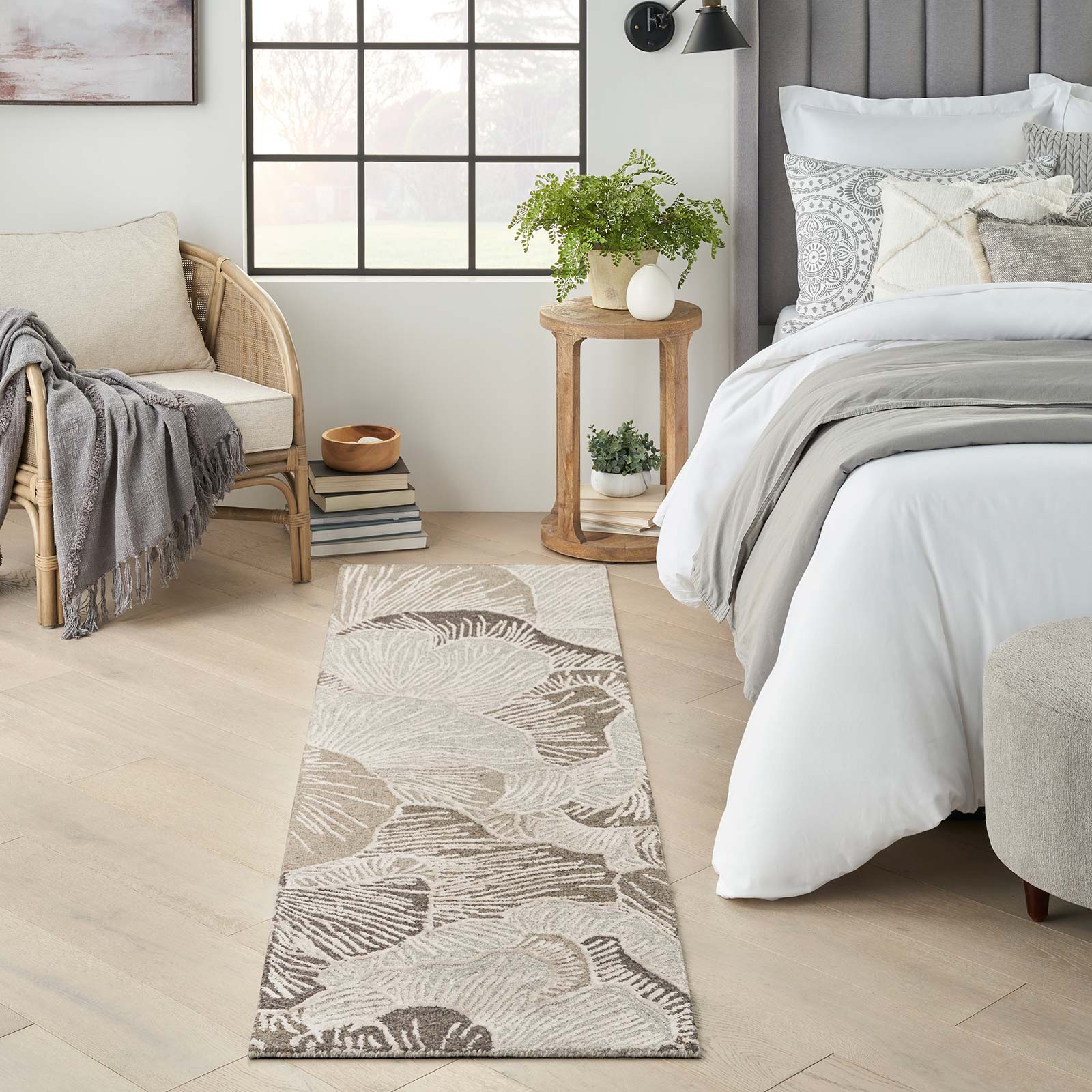 Nourison rug Avra AVR01 GREY 2x8 099446970381 interior 1